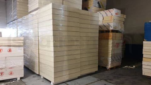 B-Keus PIR 2-zijdig Bitumen 1200x600x200mm met sponning Rd: 8,00 (0,72m2)