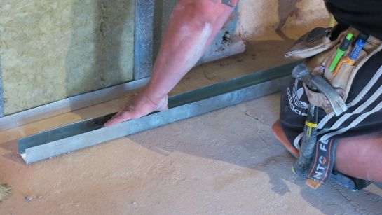 Stap 2 | Maak het U-profiel (ligger) op maat