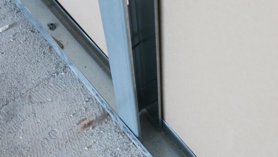 Stap 3 | Monteer de U-profielen (ligger)